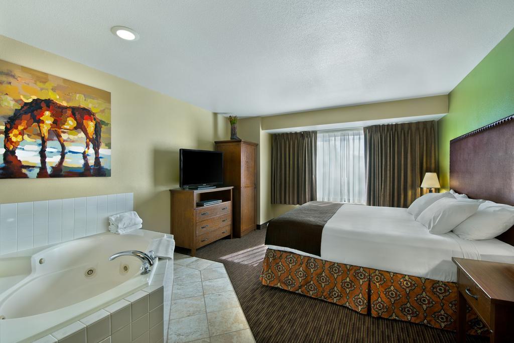 Oxford Suites Hermiston Exteriör bild