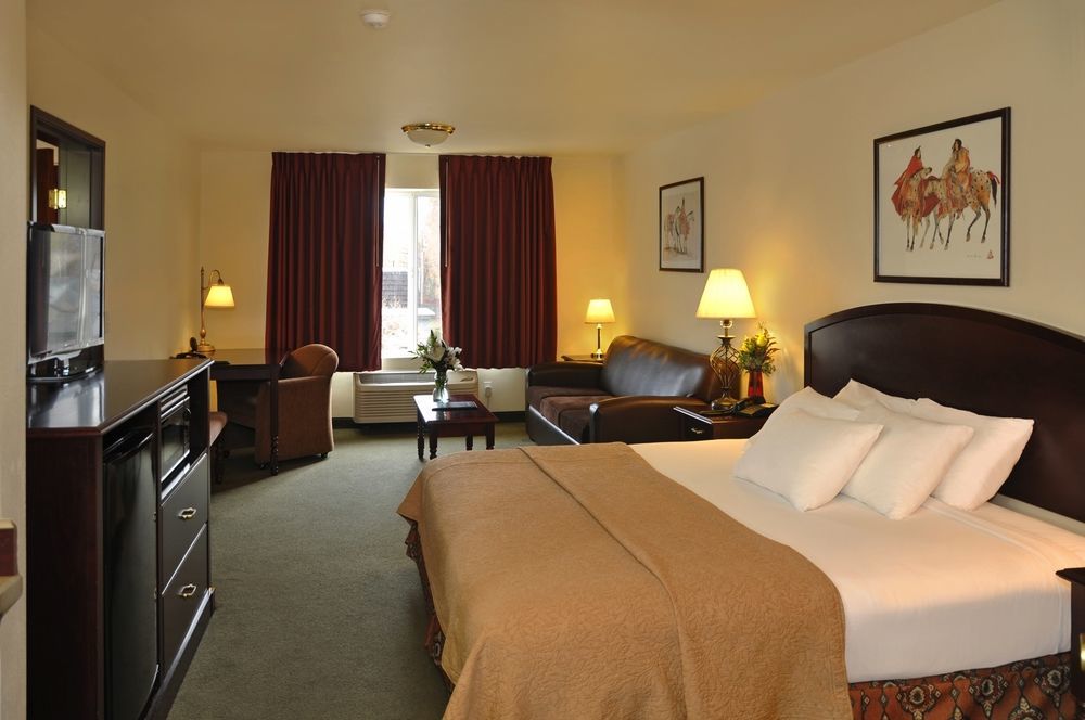 Oxford Suites Hermiston Exteriör bild