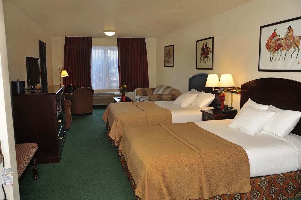 Oxford Suites Hermiston Exteriör bild