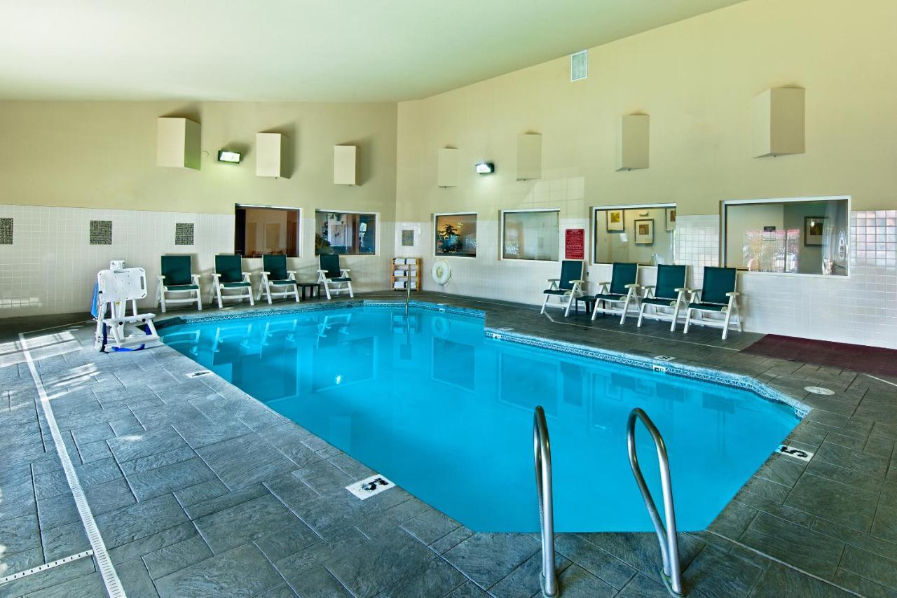 Oxford Suites Hermiston Exteriör bild